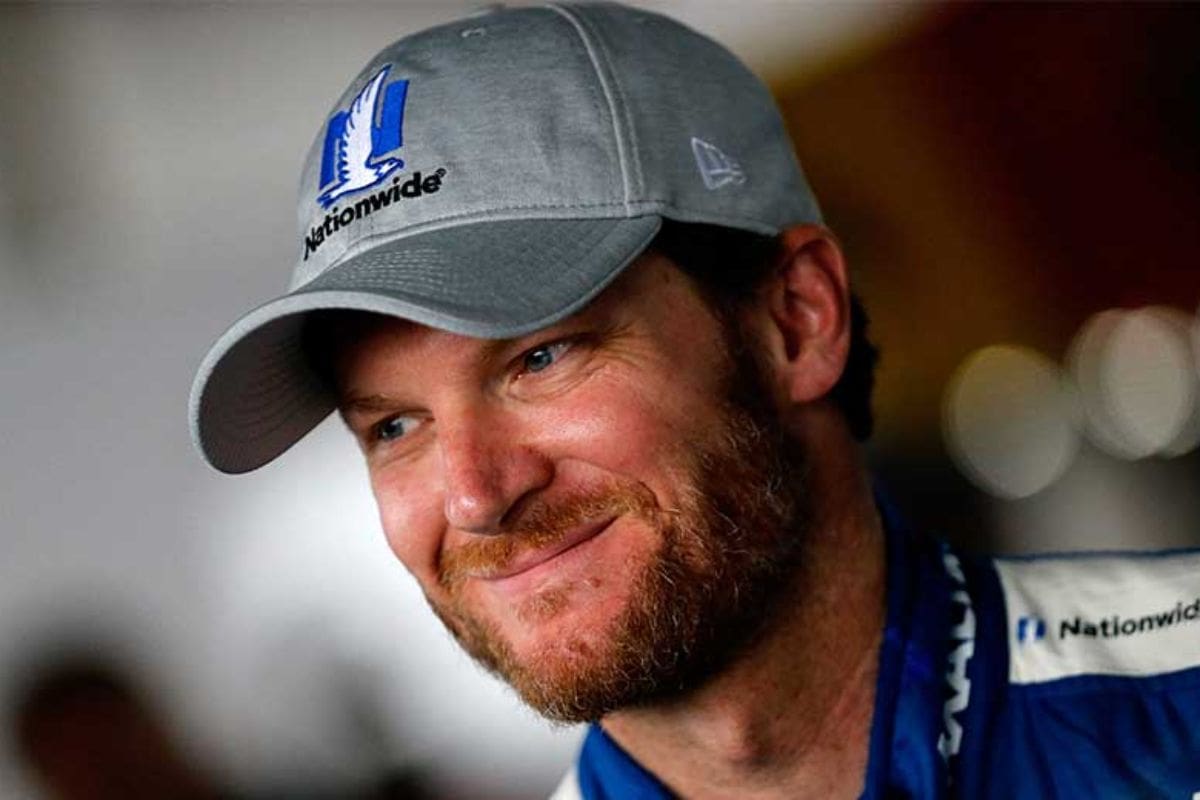 Dale Earnhardt Jr. Returns to Bristol 2