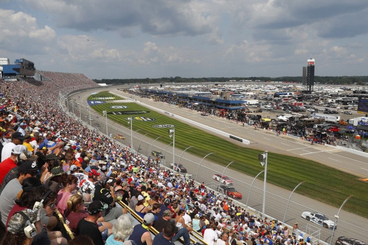 NASCARs Michigan Race Postponed to Monday 1