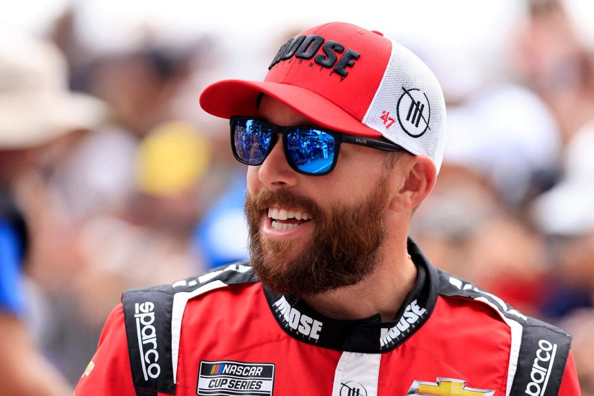 NASCAR Fans Stunned by Ross Chastain's Unbelievable Move 3