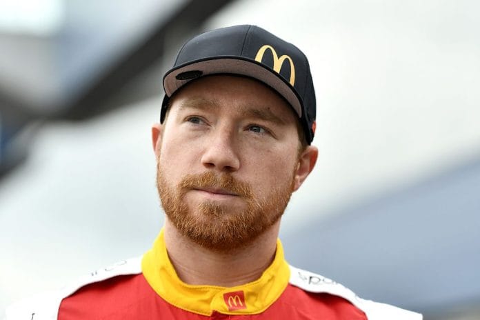 Denny Hamlin Sacrifices Himself for Tyler Reddick 2