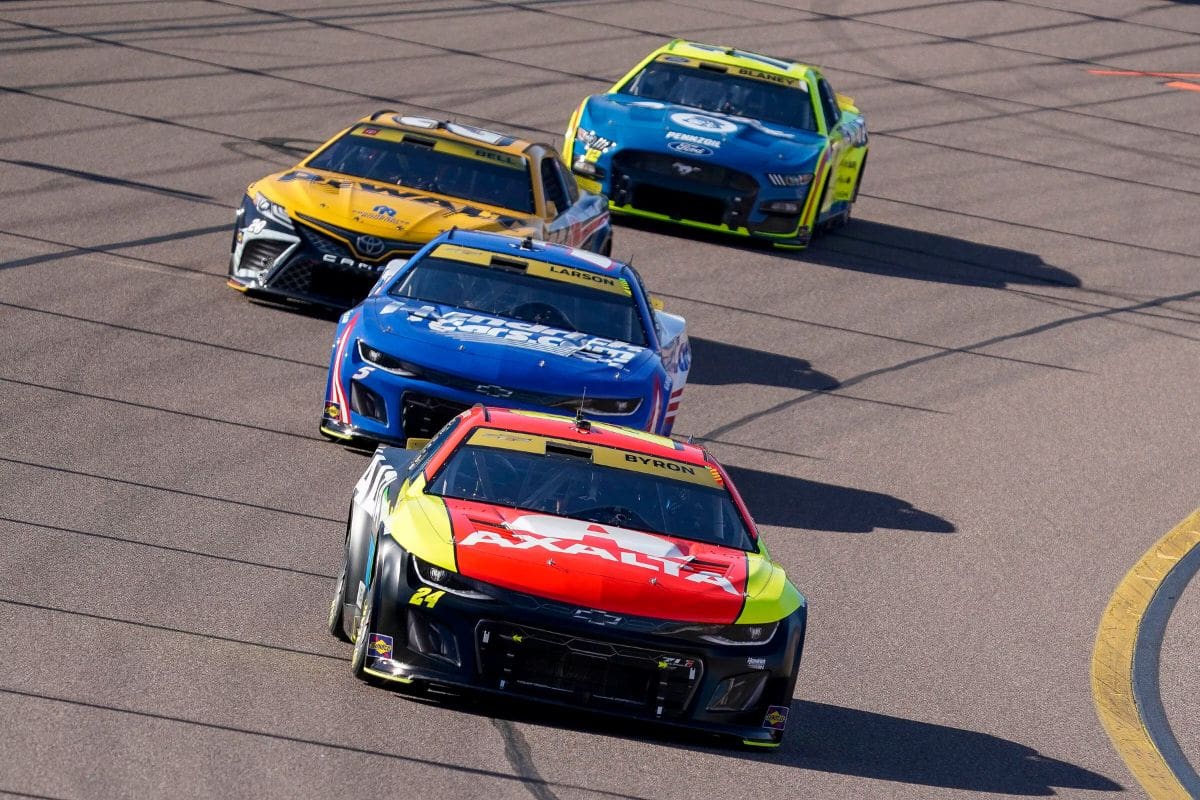 Chevy Holds Firm With Old School Camaro 2