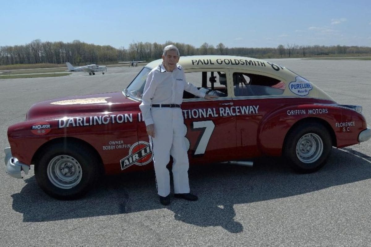 98-Year-Old NASCAR Great Passes Away 2