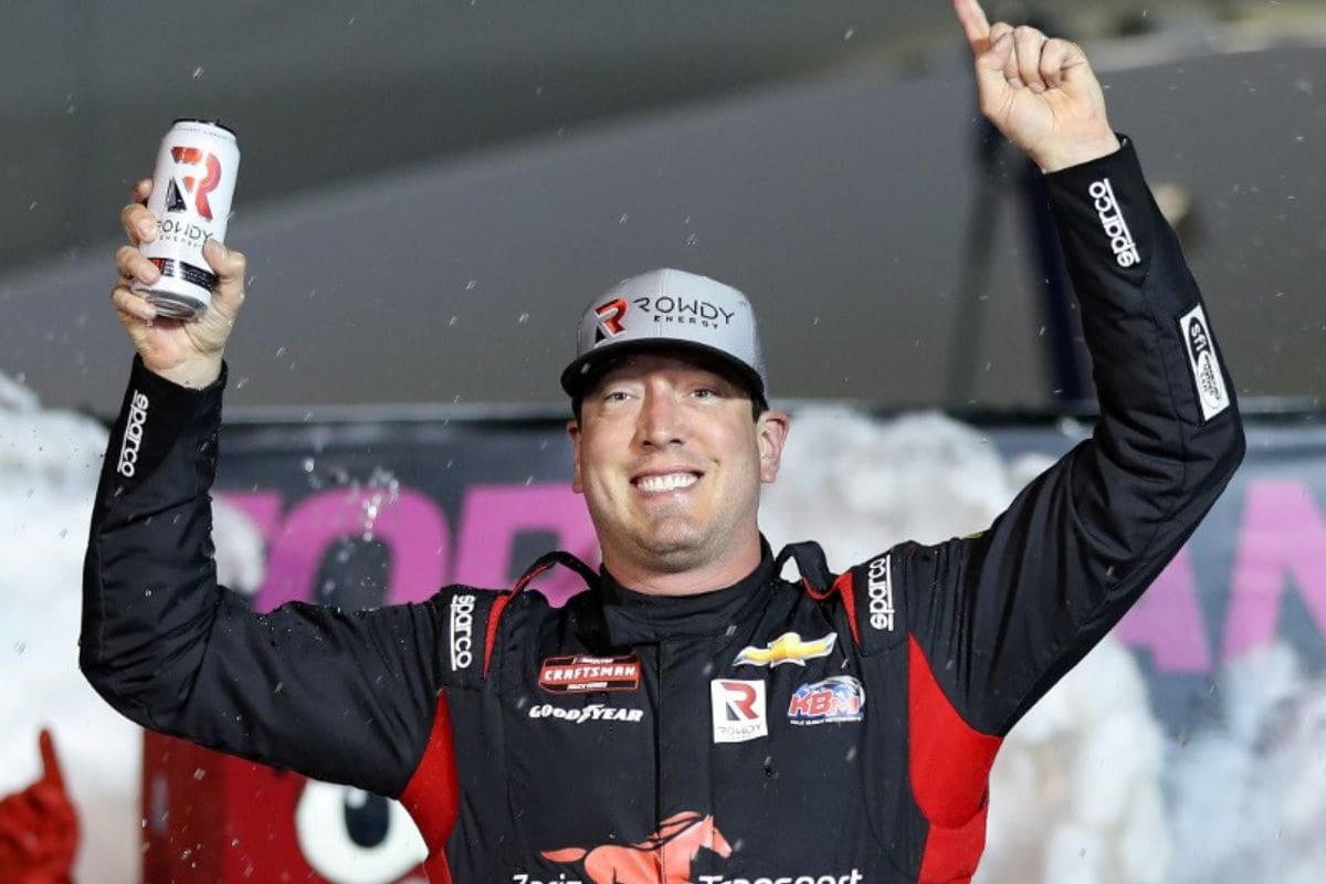 Kyle Busch’s Selfless Act Rescues Denny Hamlin 2