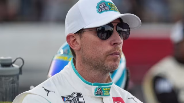 Denny Hamlin's Tire Gamble at Martinsville 3