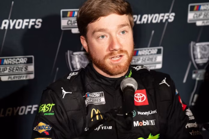 Tyler Reddick's Vegas Race Ends in Dramatic Crash 1