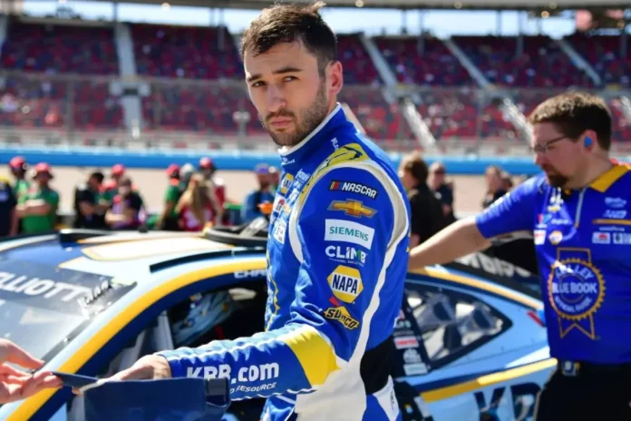 Chase Elliott Celebrates Birthday and Thanksgiving