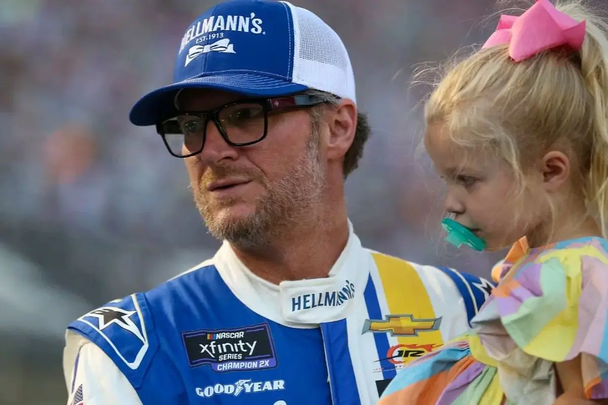 Dale Jr's Daughters Witness Their Dad's Racing Greatness