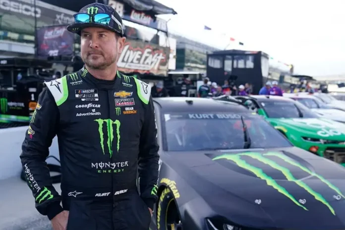 Kurt Busch Returns to the NASCAR Track 1