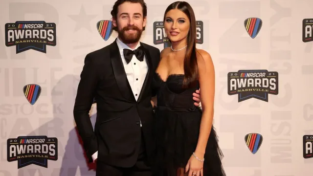 Ryan Blaney's Sister Erin's Stunning Selfie Has Fans Talking 3