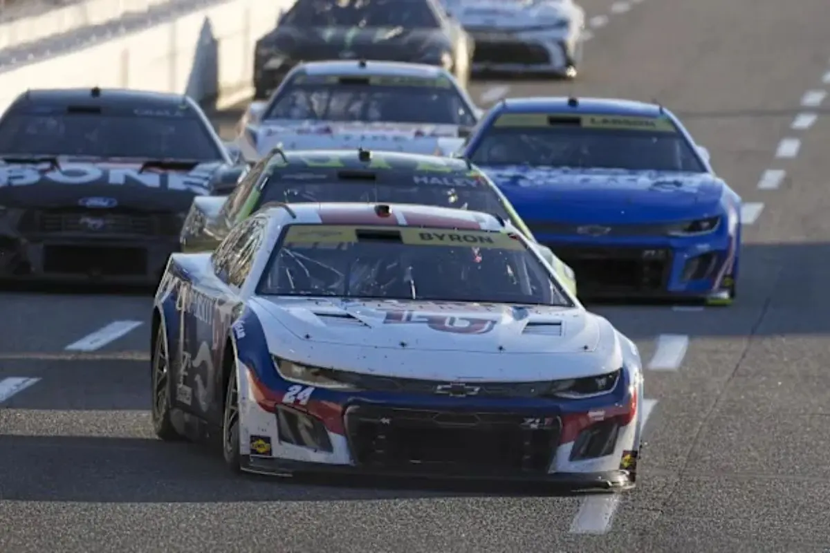 Kyle Larson Favored by NASCAR at Martinsville 1