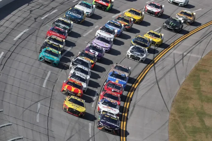 The Real Reason NASCAR Cars Lack Side Windows 1