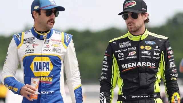Ryan Blaney Roasts Chase Elliott's Golf Skills Turning