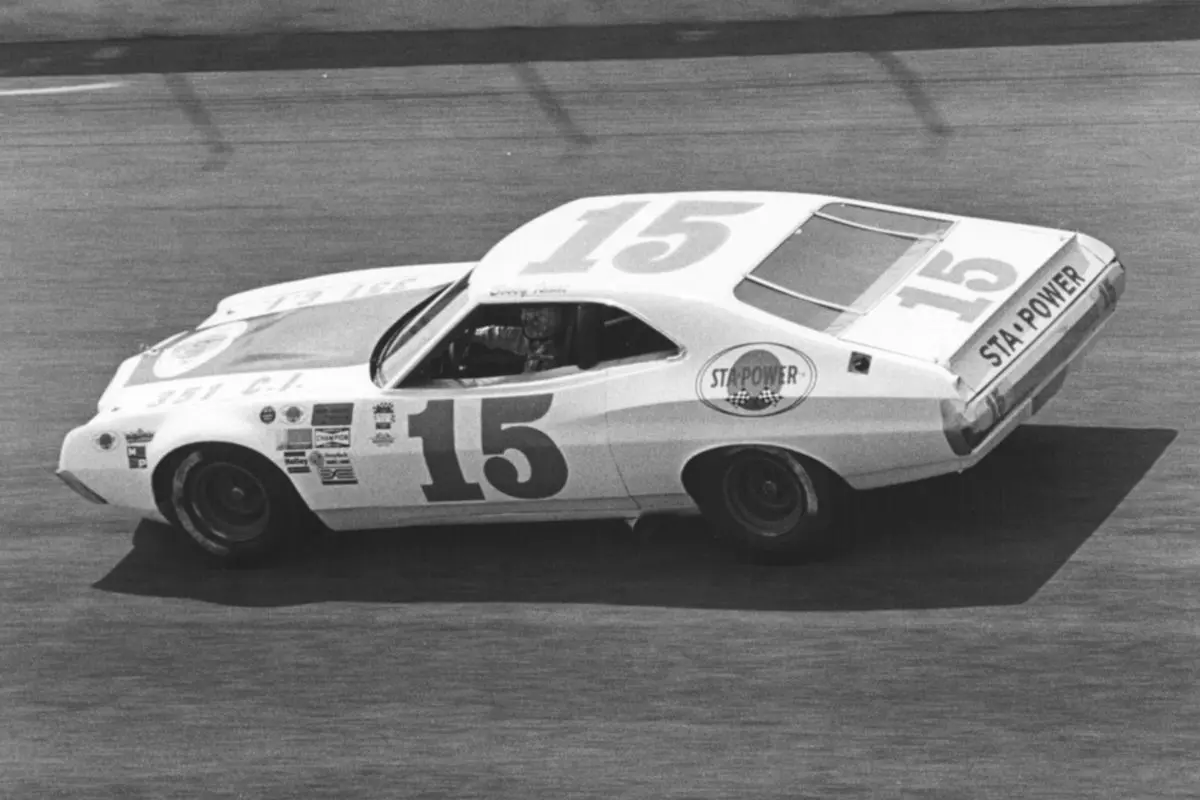 When a NASCAR Driver Walked Away Mid-Race