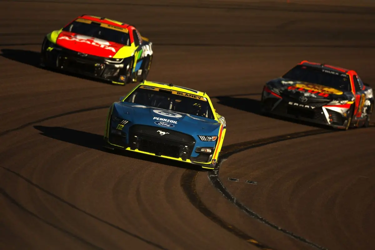 Can NASCAR Teams Use Multiple Manufacturers