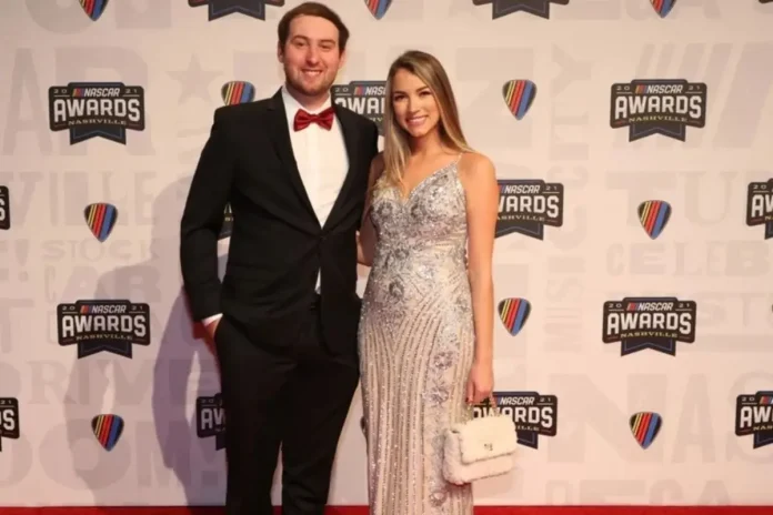 Chase Briscoe Shares End-of-Year Photo