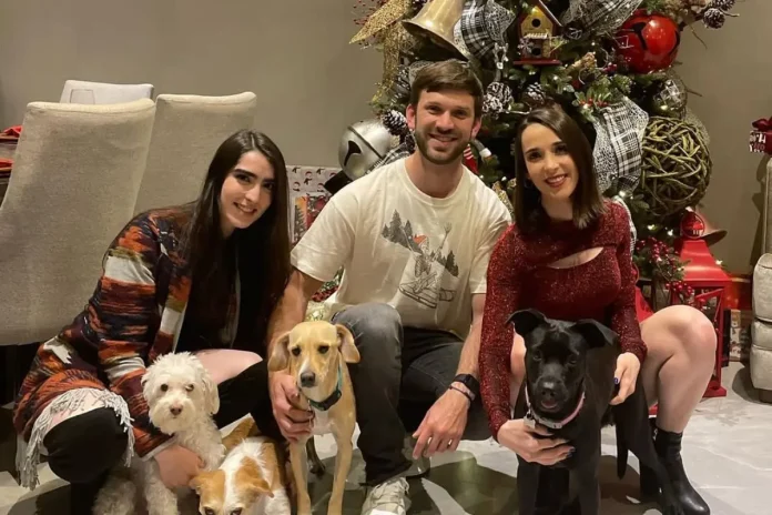 Daniel Suarez Shares Christmas Cheer With Family