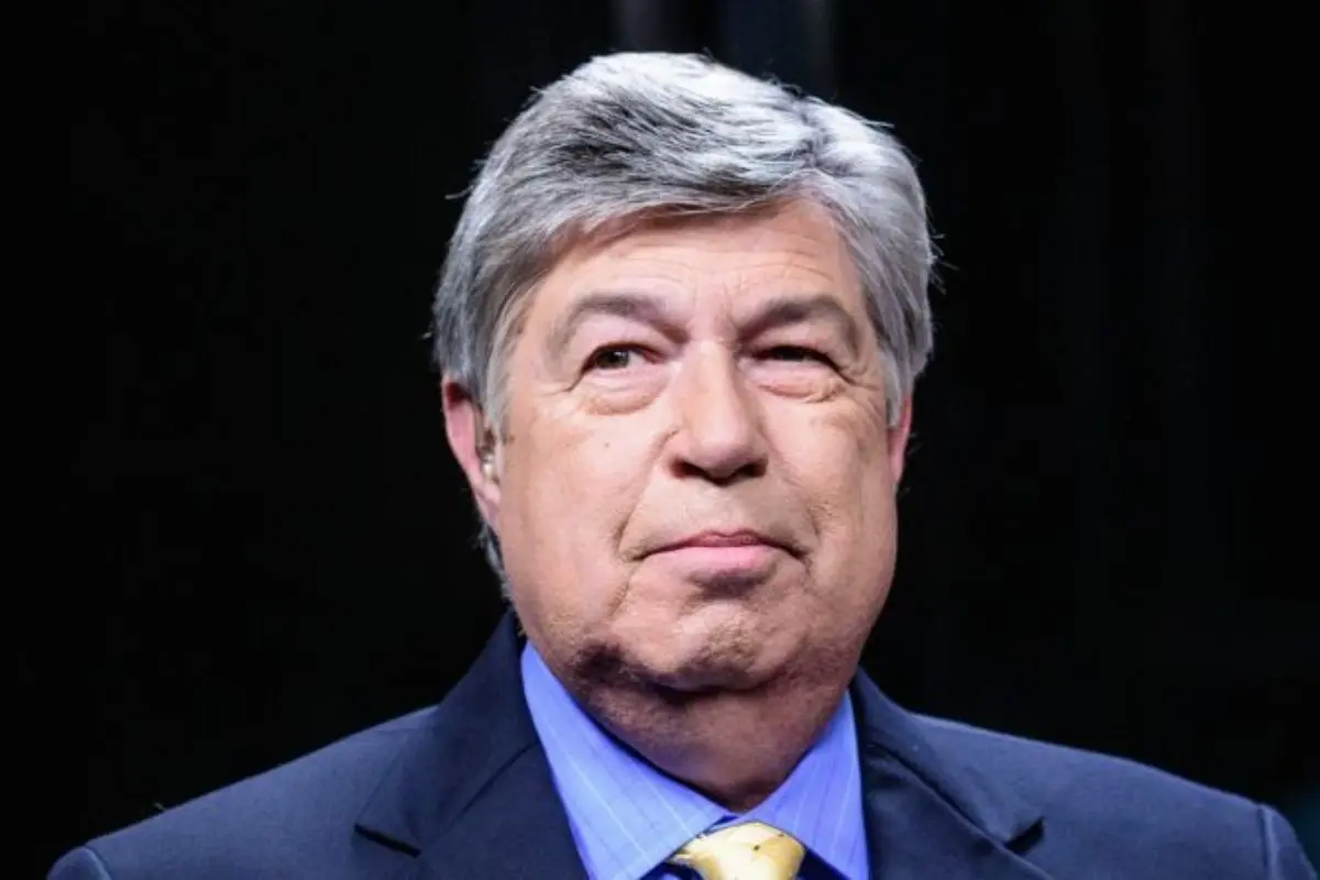 Fans Accuse Mike Joy of Losing His Passion