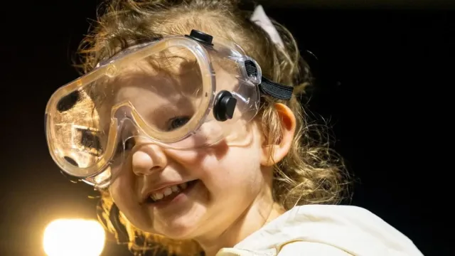 Kyle Busch's Daughter Gets a Gift From Santa