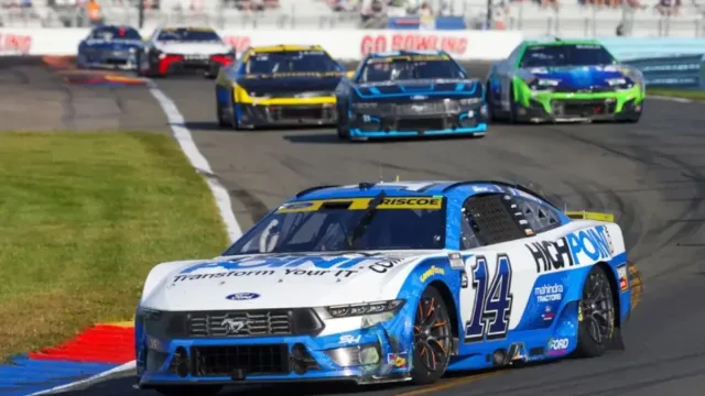 NASCAR's Biggest Stars Take on the Chili Bowl Nationals