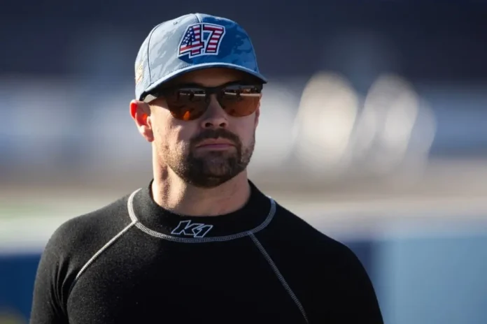 Ricky Stenhouse Jr. Hopes to Revive Hyak Motorsports