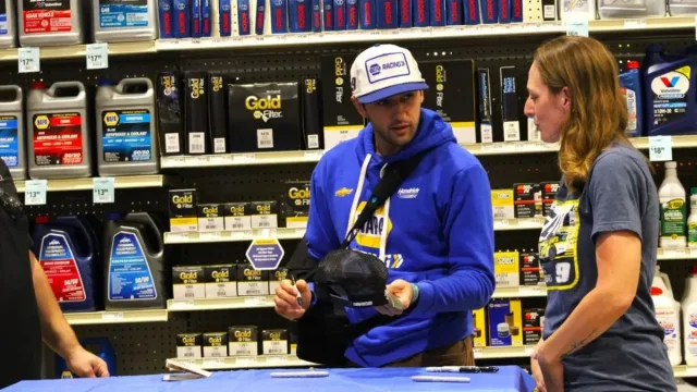 Chase Elliott Visits a Sponsor's Place