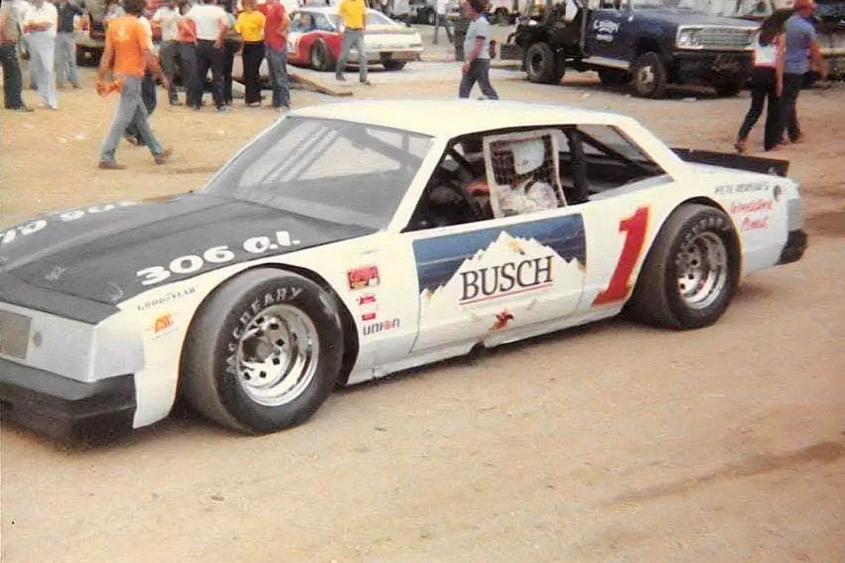 Dale Earnhardt Jr. Pushes for a Retro Busch Light Scheme 