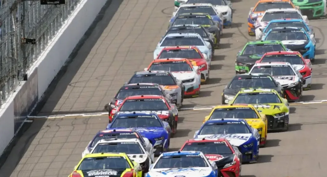 Differences Between NASCAR and F1