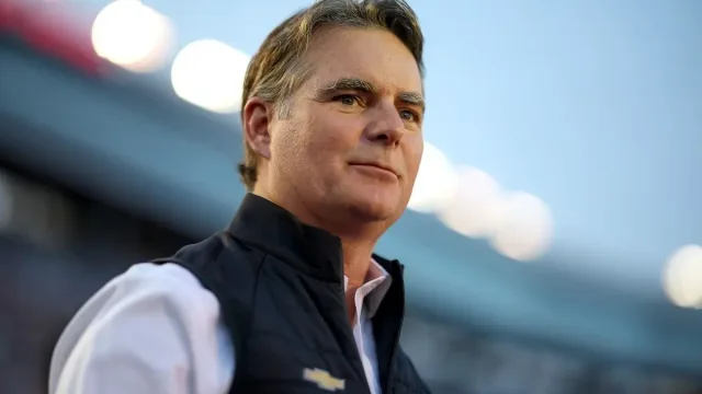 Jeff Gordon Reconnects With Cancer Survivor