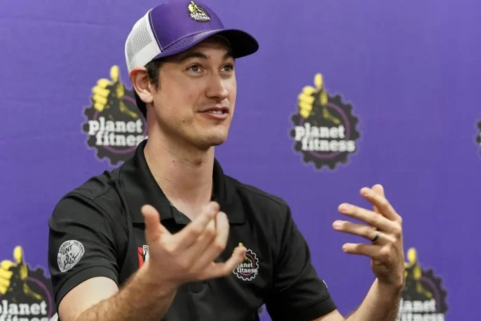 Joey Logano Reopens Planet Fitness in NC