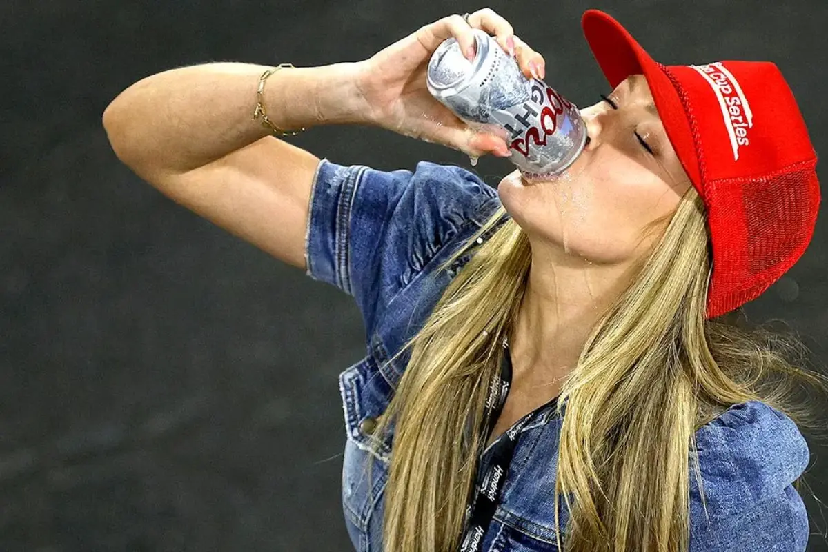 Kyle Larson Credits Wife’s Racing Knowledge 