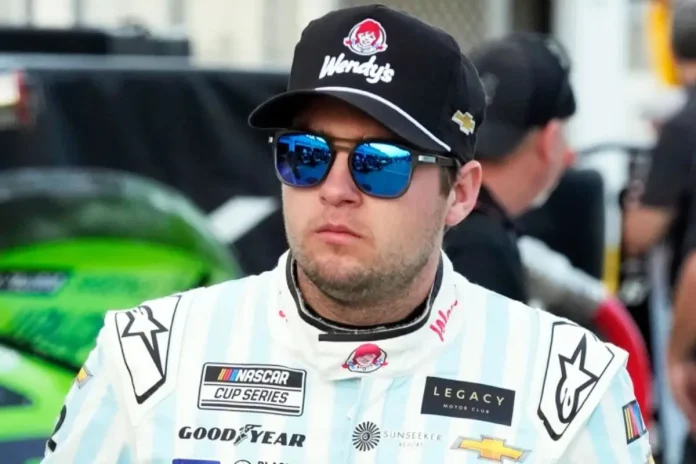 Noah Gragson Names His Crew Chief Lil Rhod