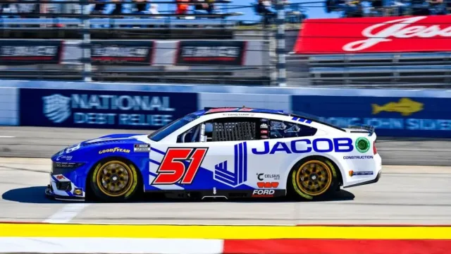 Rick Ware Racing Unites With Red Cross