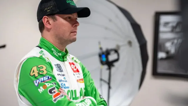 What Is the Net Worth of Erik Jones