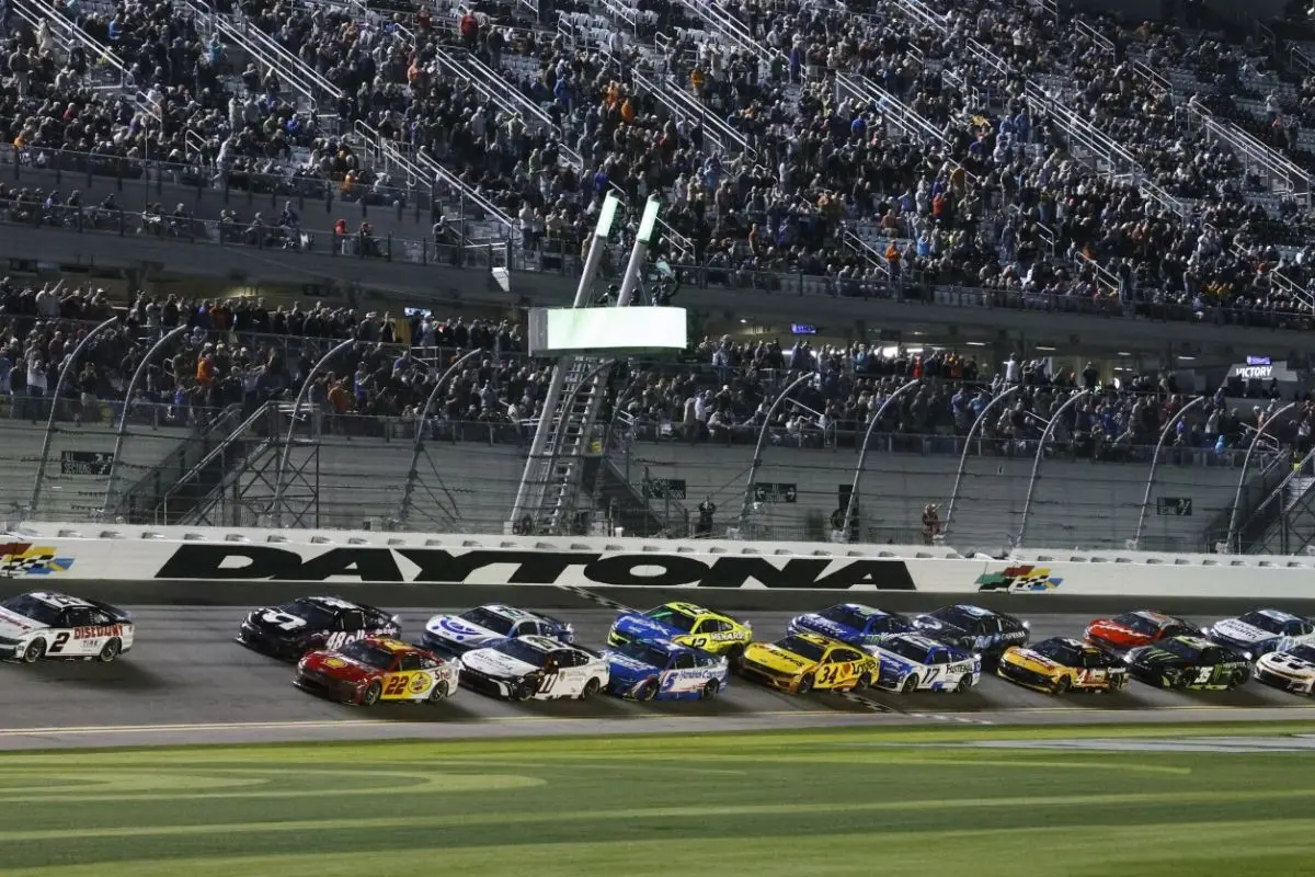NASCAR Driver Who Clinched Consecutive Daytona 500