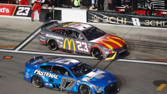 Mcdonald's and Wendy's Go Head-To-Head at Daytona 500