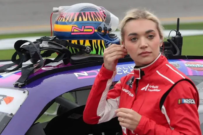 Natalie Decker Slammed for Her Pregnancy Post