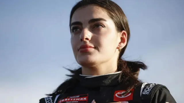 Toni Breidinger Partners With Women's Sports Foundation