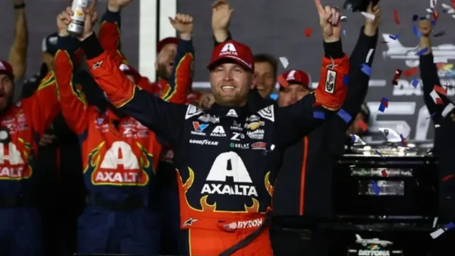 William Byron Makes WWE Raw Appearance