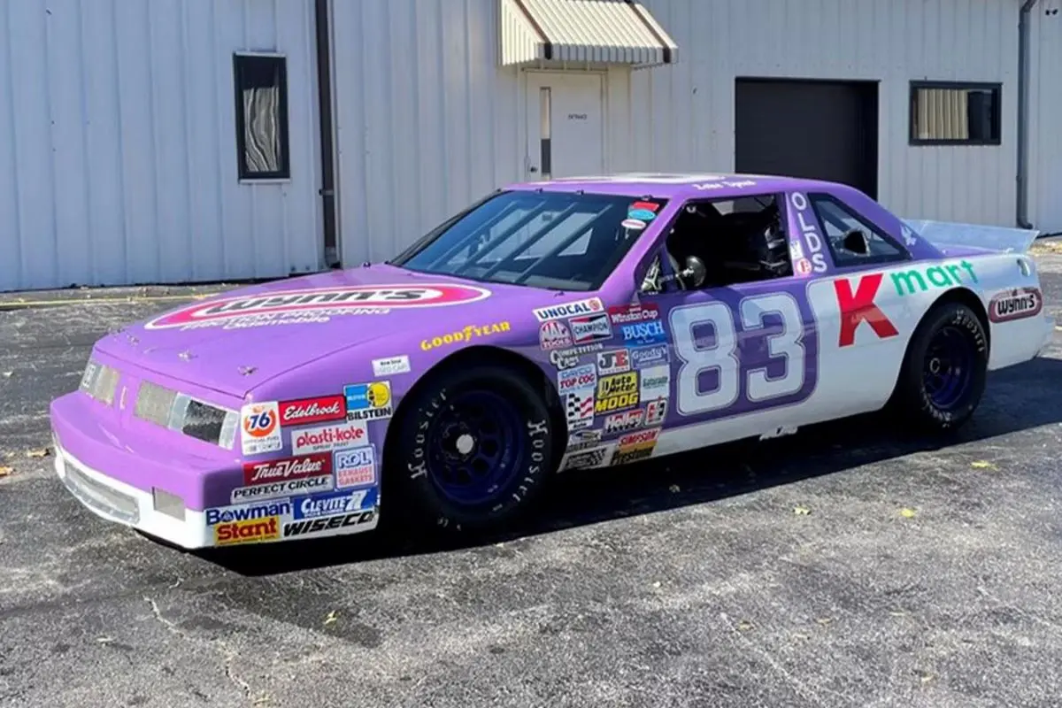 77 Year Old NASCAR Veteran’s 3 Word Reaction 