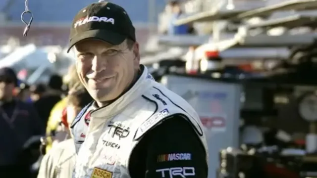 NASCAR Driver Makes an Unprecedented Mid-Race Exit