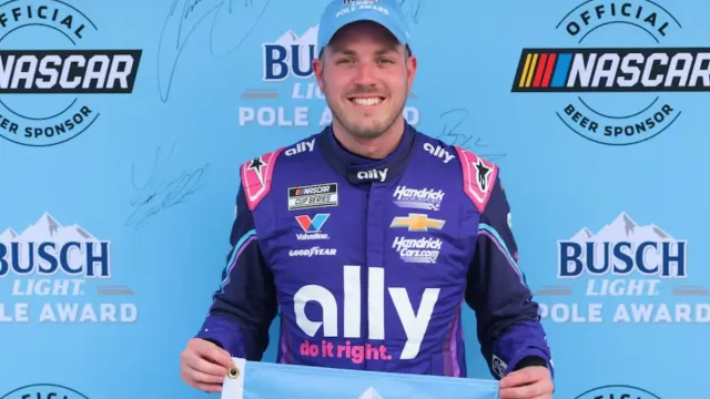 Alex Bowman Secures Front Row Start at Homestead