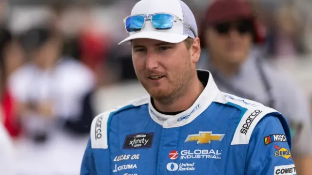 Austin Hill Dodges Chaos to Win Martinsville