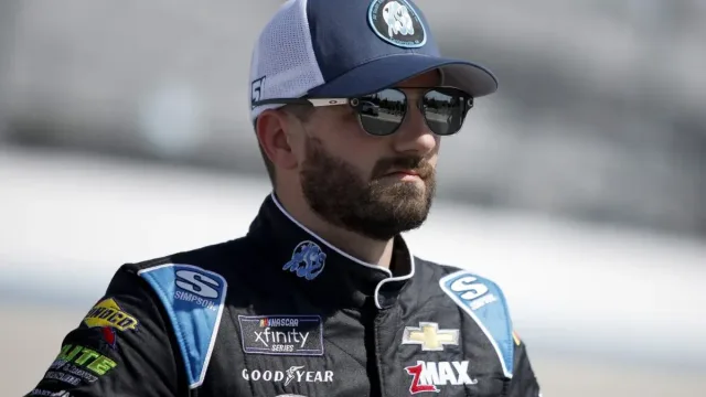 Jeremy Clements Honors NASCAR Legend Harry Gant