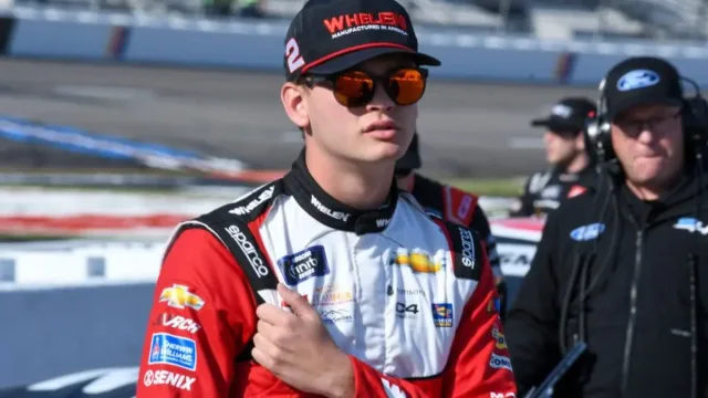 Jesse Love Slams Short-Track Chaos