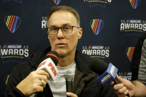 Kevin Harvick Rages Over NASCAR’s Officiating Disaster as Controversial Calls Keep Mounting