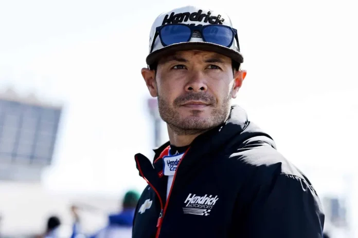 Kyle Larson Admits Inferiority to Elite Superspeedway Drivers