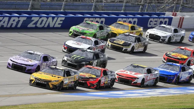 Massive 14000-Acre Wildfire Threatens NASCAR Event