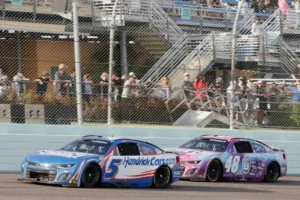 Straight Talk Wireless 400 Full Results: Kyle Larson Edges Alex Bowman in Late-Race Thriller