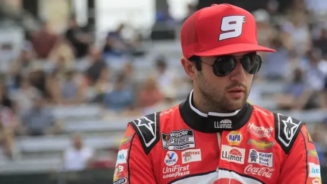 Chase Elliott Darlington Critique