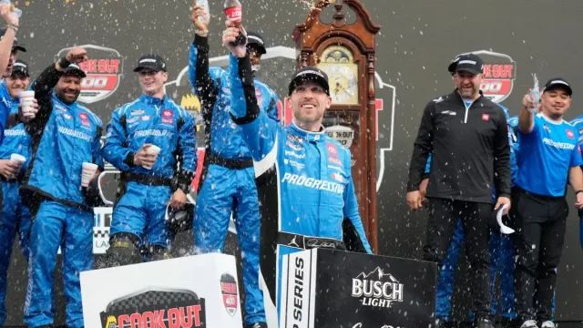 Denny Hamlin Cashes in on His Martinsville Win